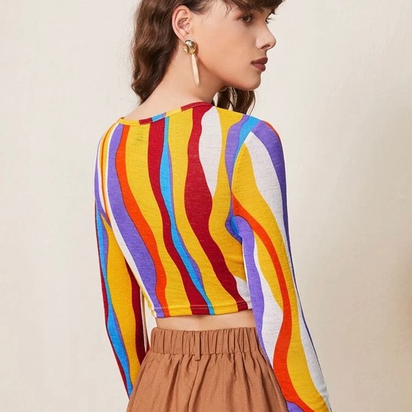 NWOT Colorful long sleeve cropped top - Picture 2 of 5